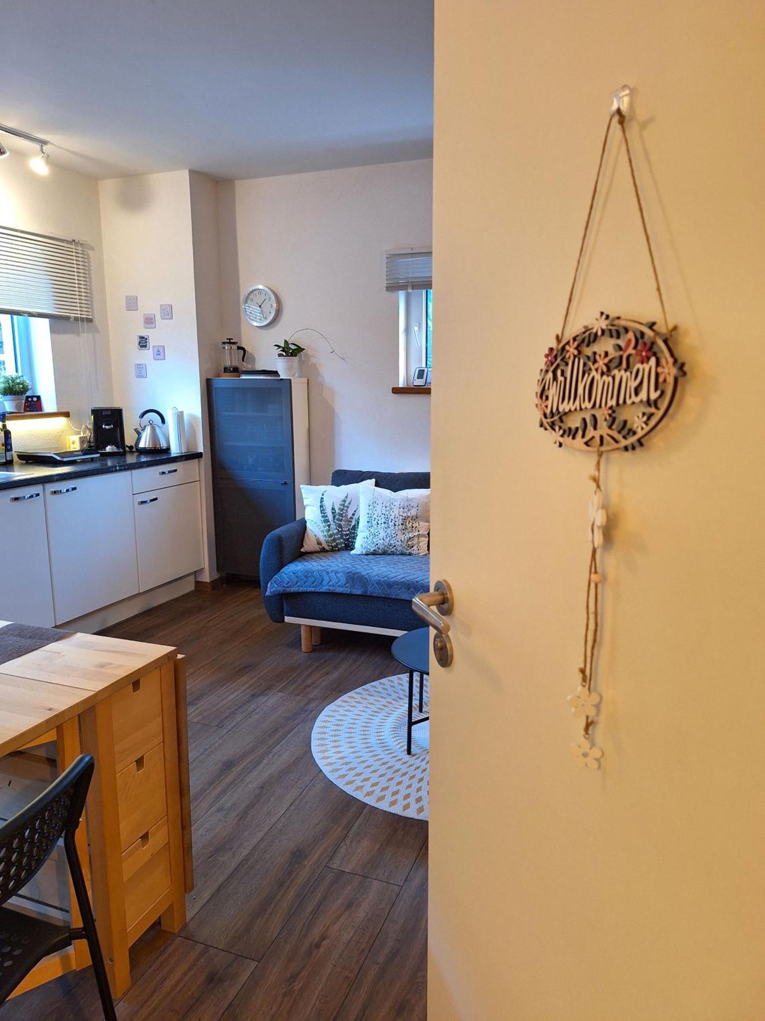 Ideal Fuer Kurze Aufenthalte - Gemuetliches 1-Zimmer-Apartment Adelsdorf Esterno foto