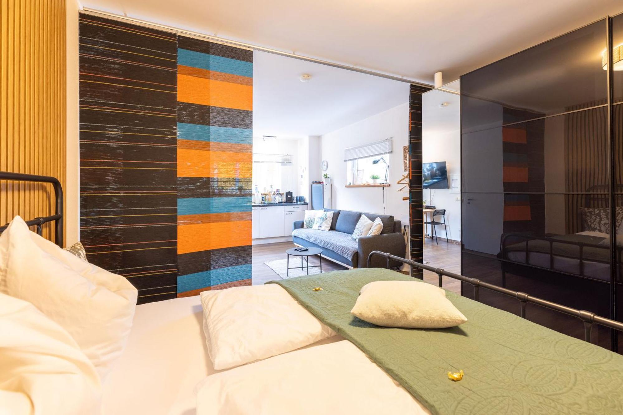 Ideal Fuer Kurze Aufenthalte - Gemuetliches 1-Zimmer-Apartment Adelsdorf Esterno foto